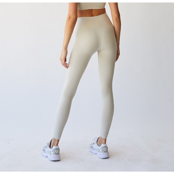 Set Active High Rise‎ Sculptflex Legging Pants Oatmeal Size Small - Picture 2 of 7